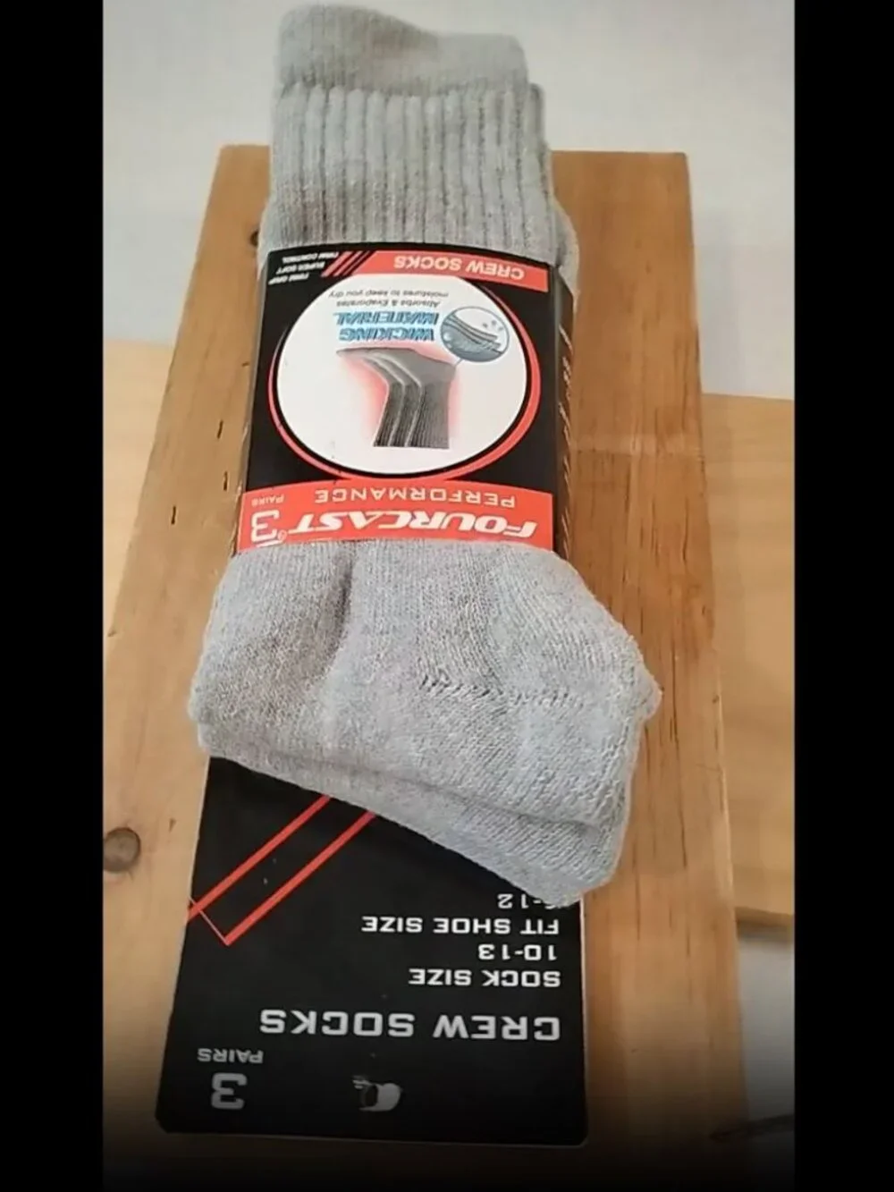 NWT Fourcast Men's Crew Socks 3 Pack Grey Size 10-13 Wicking Athletic Sports New